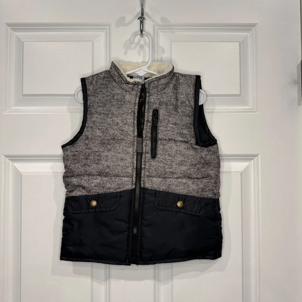 Little Lad Boys Grey Black Puffer Vest‎ Faux Shearling Collar Size 4T